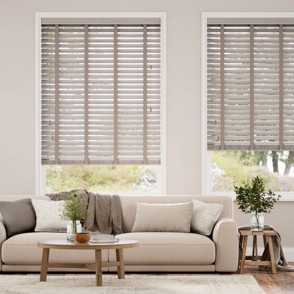 الستائر الخشبية 10 grey wash latte 41 wooden blind 50 1